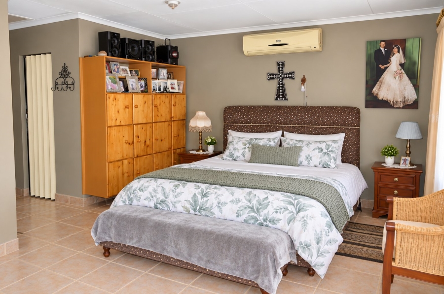 4 Bedroom Property for Sale in La Hoff North West